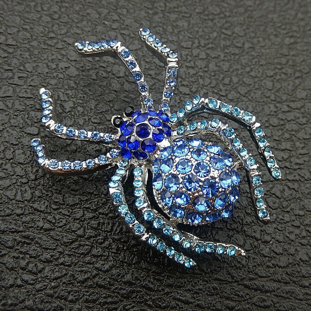 Blue Aqua Rhinestone Spider Brooch Nwt 21$